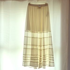 White lace maxi skirt - never been worn